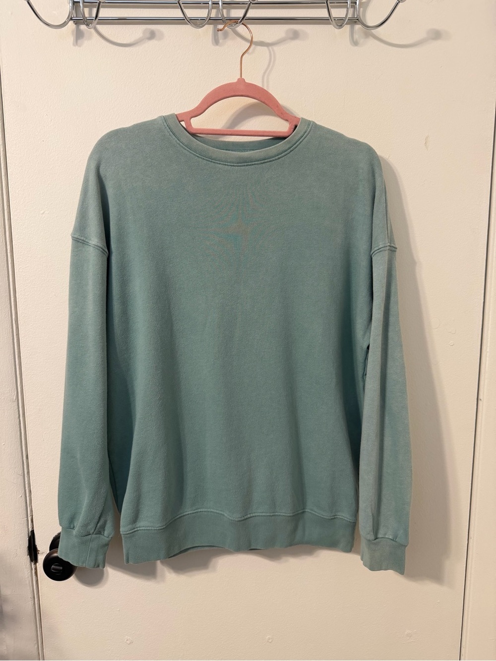 Full Tilt Essentials Women’s Oversized Crewneck Sweatshirt - Picture 1 of 3